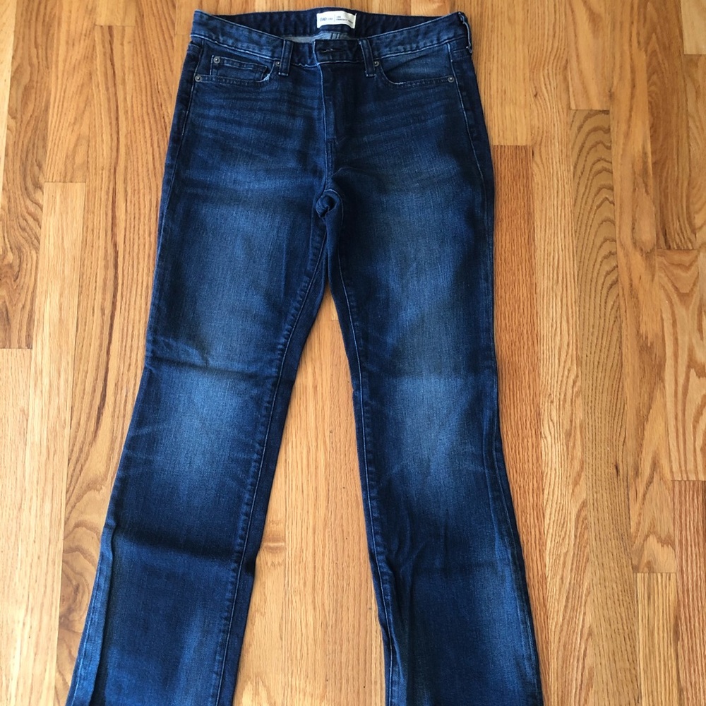 Barely worn blue jeans from the gap